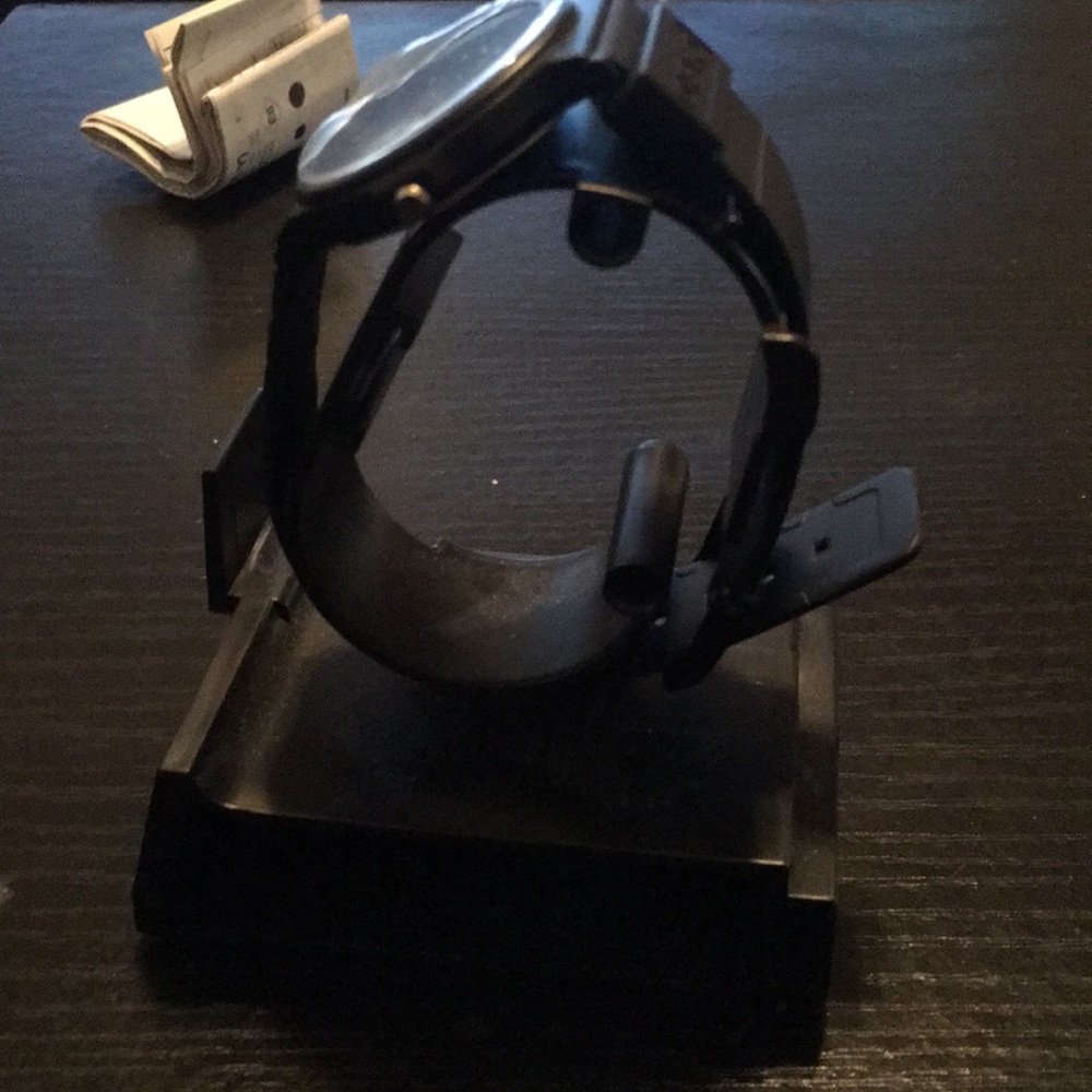 Watch - Picture 3 of 4